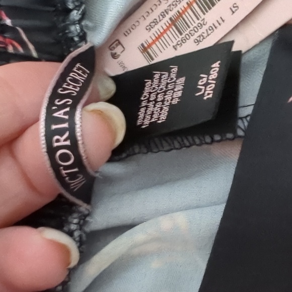 Victoria's Secret loungewear - Picture 8 of 12